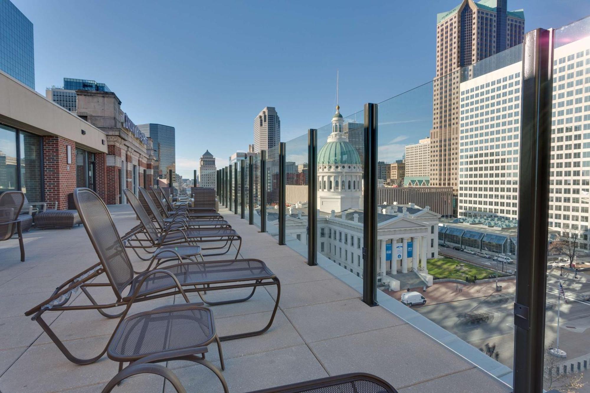 Drury Plaza St. Louis At The Arch Hotell Exteriör bild